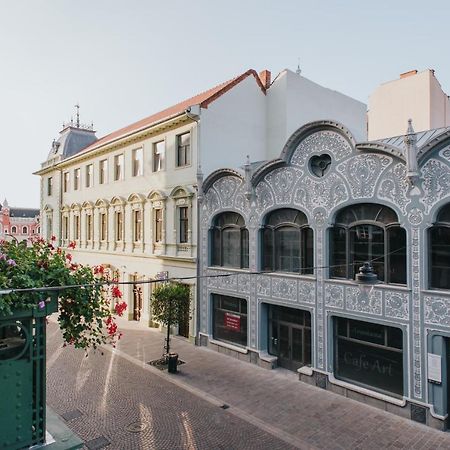 Noo'Vo Central Apartaments Oradea Εξωτερικό φωτογραφία